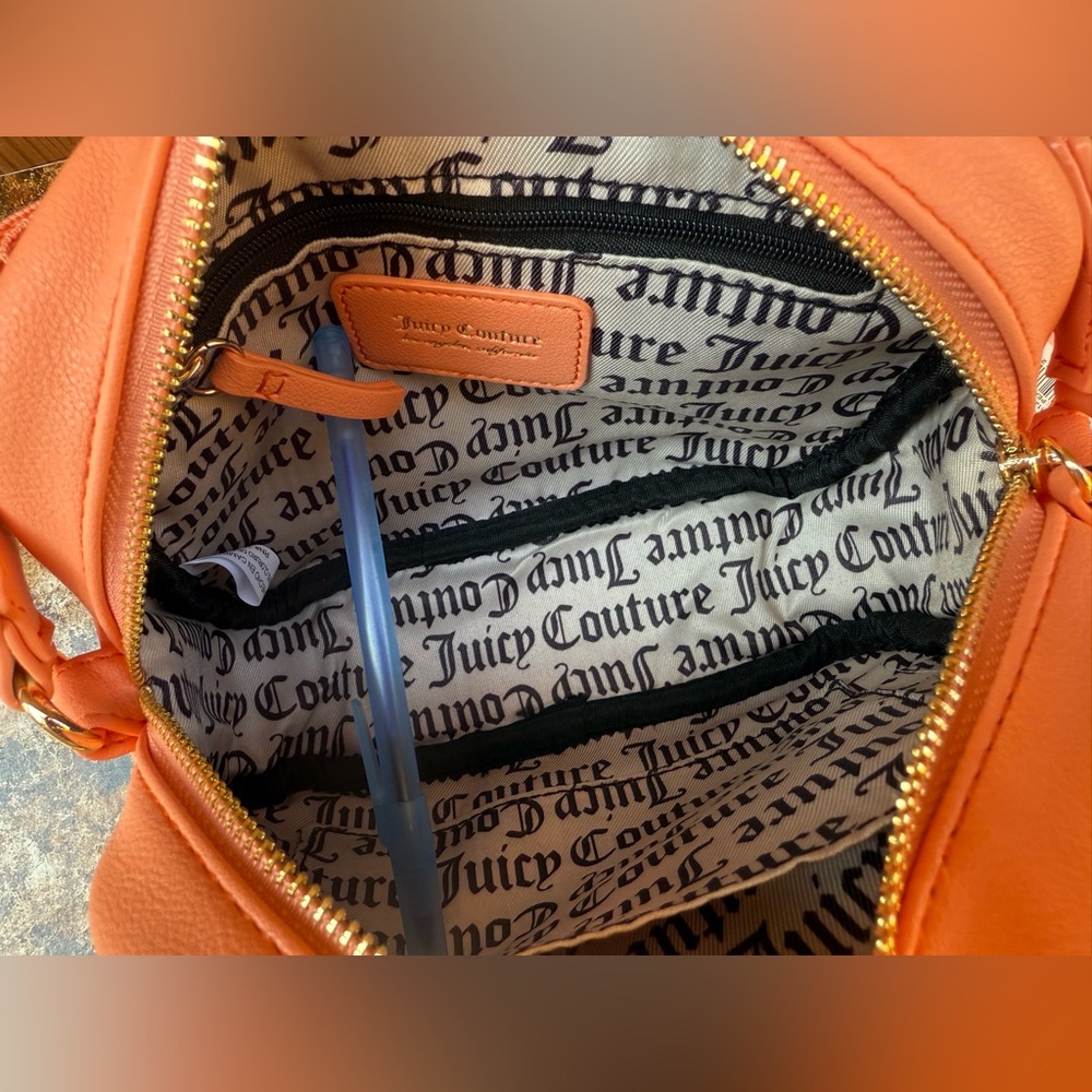 Juicy Couture Obsessed Camera Crossbody Bag - Picture 9 of 11